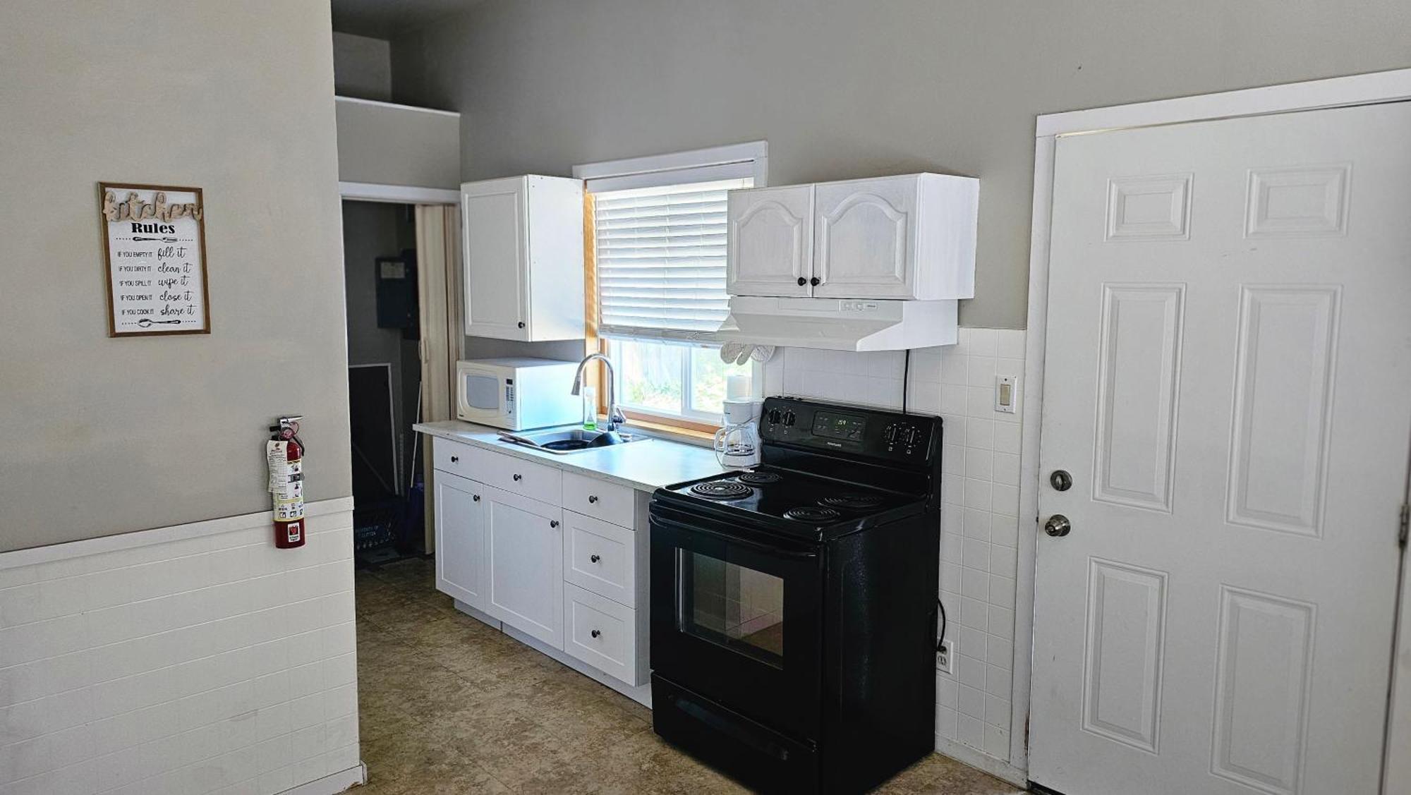 Fuller Lake Chemainus Motel ภายนอก รูปภาพ