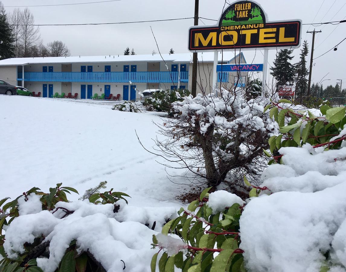 Fuller Lake Chemainus Motel ภายนอก รูปภาพ