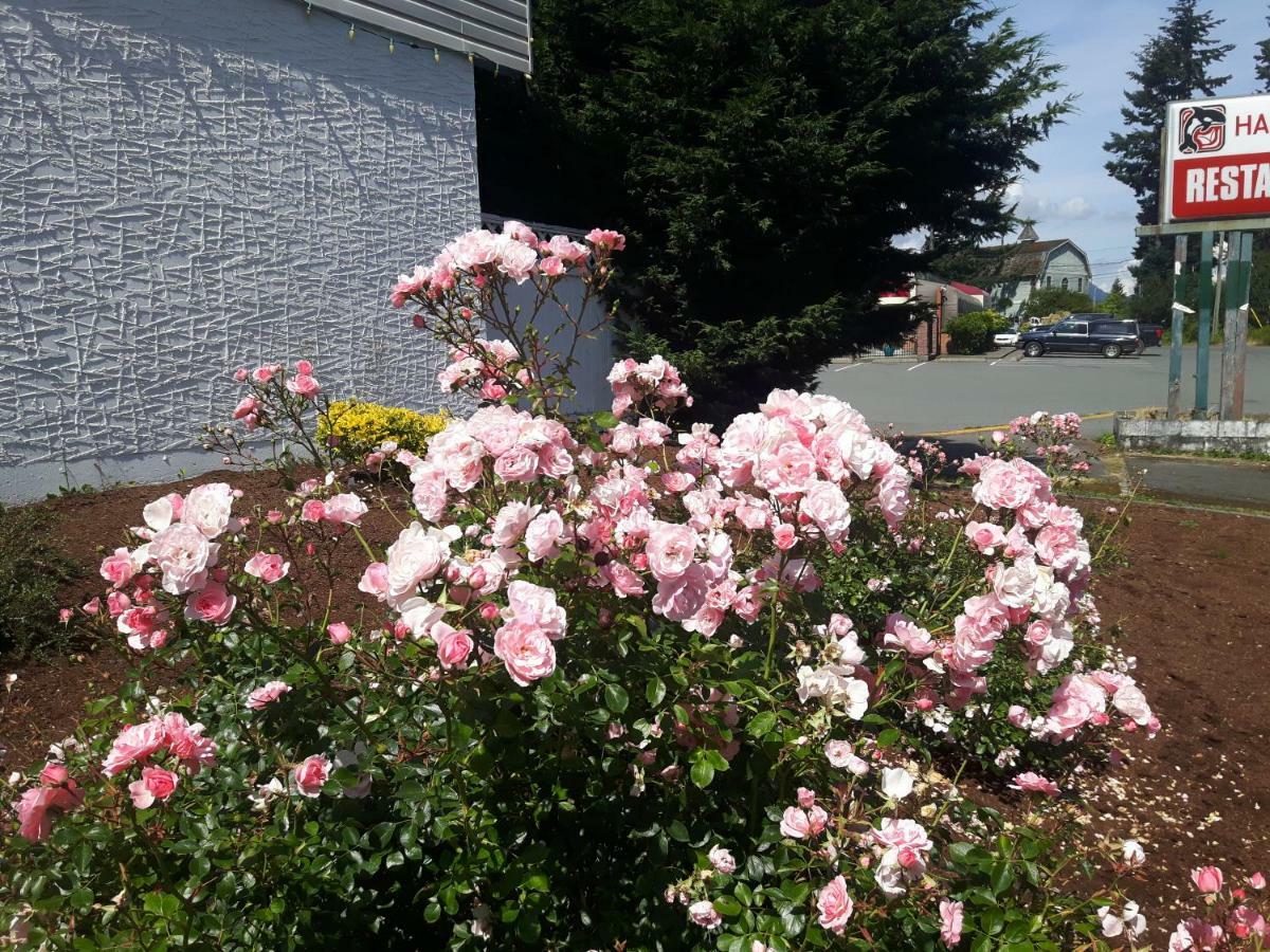 Fuller Lake Chemainus Motel ภายนอก รูปภาพ